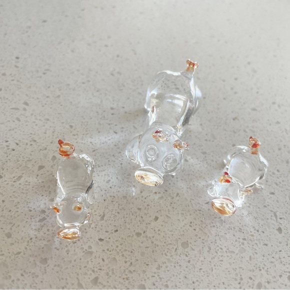 Minitures 3 glass pigs Clear with Orange Accents - Picture 2 of 6